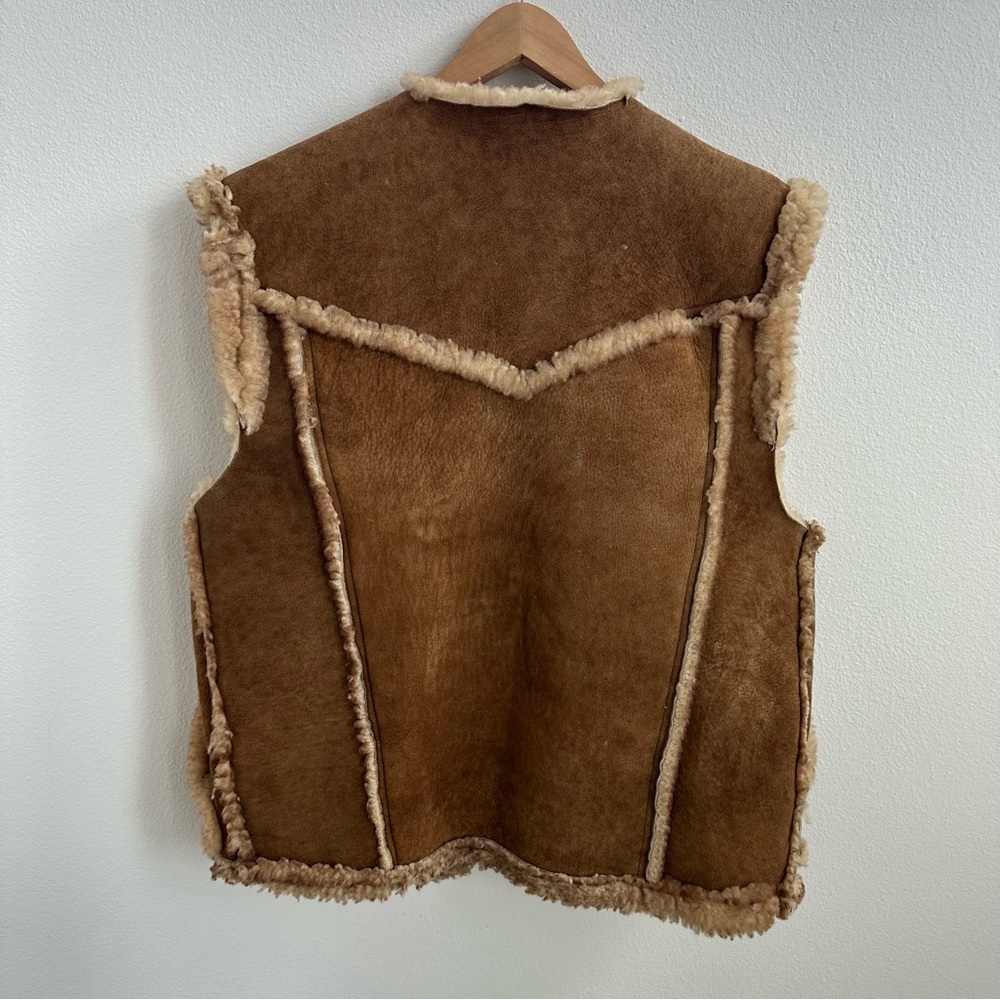 Sheepskin Trader leather shearling outdoorsman vest - Picture 8 of 11